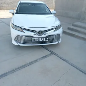 Toyota Camry 2018