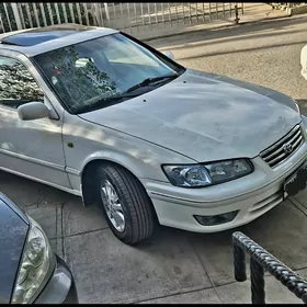 Toyota Camry 1999