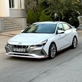 Hyundai Elantra 2022