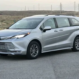 Toyota Sienna 2021