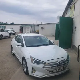 Hyundai Elantra 2018