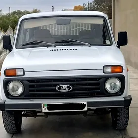Lada Niva 2001