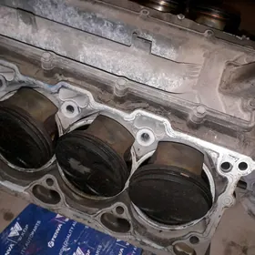 BMW 745 valvatronik blok porşe