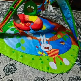 Развивающий коврик для малышей