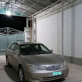 Toyota Camry 2004