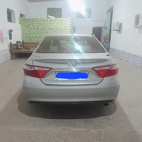 Toyota Camry 2015