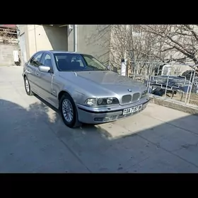 BMW E39 1999