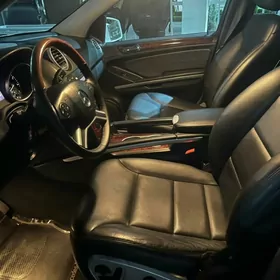 Mercedes-Benz ML350 2014