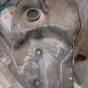 БМВ е-34 бензо бак