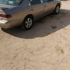Toyota Camry 1999