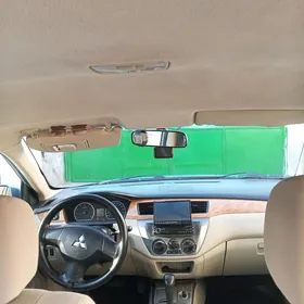 Mitsubishi Lancer 2011