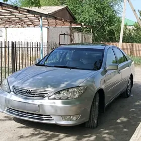 Toyota Camry 2004