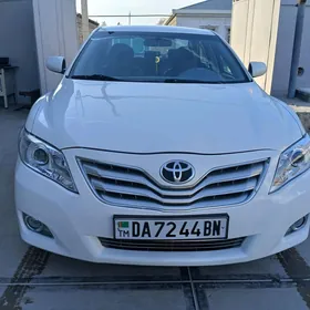 Toyota Camry 2010