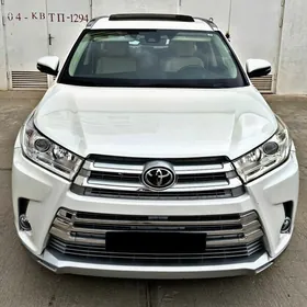 Toyota Highlander 2019