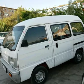 Daewoo Damas 1983
