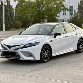 Toyota Camry 2022