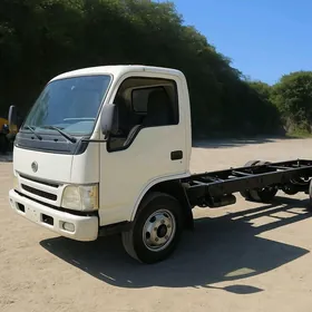 Mitsubishi Canter 2010