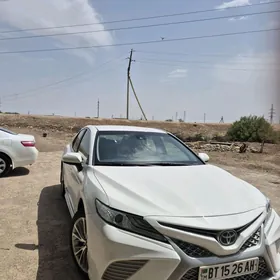 Toyota Camry 2018