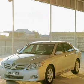 Toyota Camry 2010