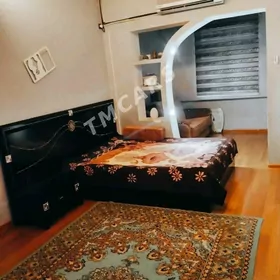 Продается 3х комнатная квартир