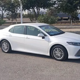 Toyota Camry 2022