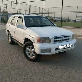 Nissan Pathfinder 2001