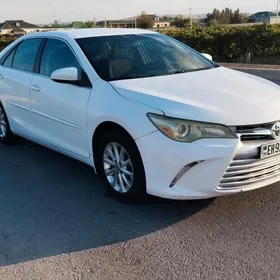 Toyota Camry 2017