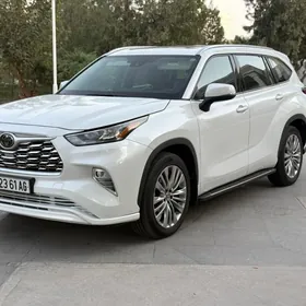 Toyota Highlander 2020