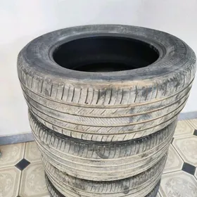 Michelin orginal R18 235/65