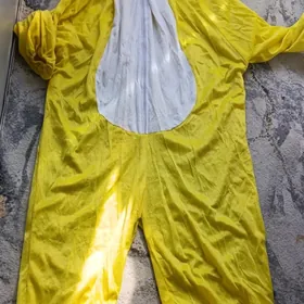 kostyum taze yyl ucin