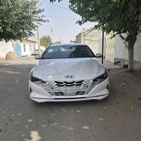 Hyundai Elantra 2021