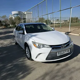 Toyota Camry 2016