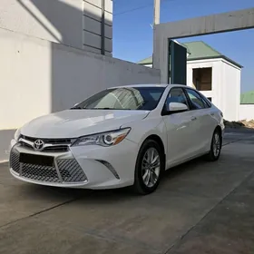 Toyota Camry 2017