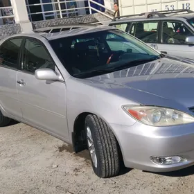 Toyota Camry 2003
