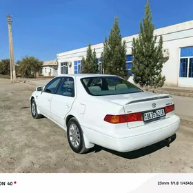 Toyota Camry 2000