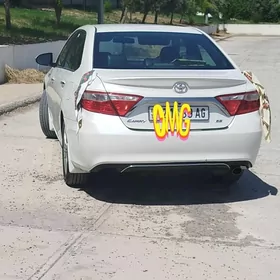 Toyota Camry 2017