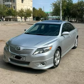 Toyota Camry 2011