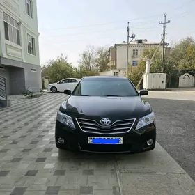 Toyota Camry 2011