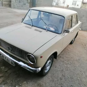 Lada 2104 1982