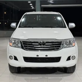 Toyota Hilux 2014