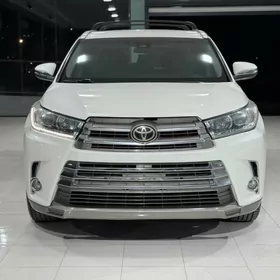 Toyota Highlander 2019