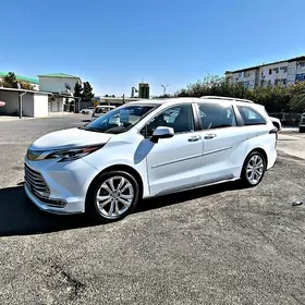 Toyota Sienna 2023