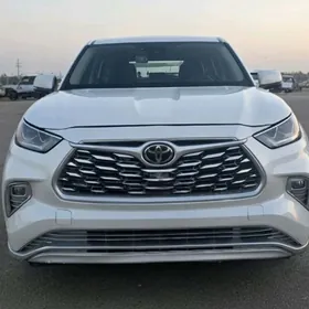 Toyota Highlander 2020