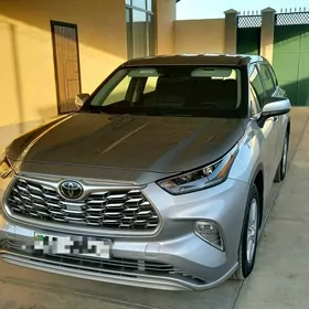 Toyota Highlander 2020