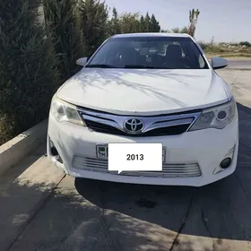 Toyota Camry 2013