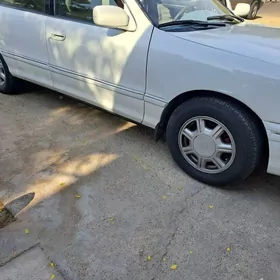 Toyota Avalon 1999