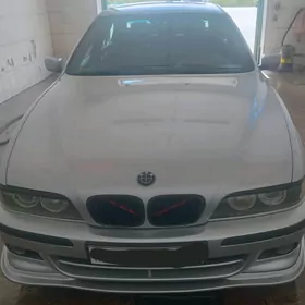 BMW E39 1999