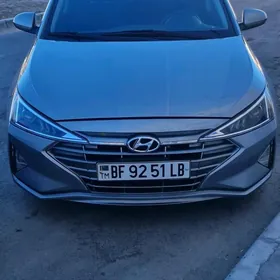 Hyundai Elantra 2020