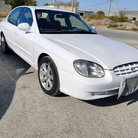 Hyundai Sonata 2000