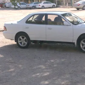 Toyota Camry 1992